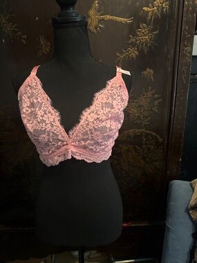 Victoria's Secret Pink Lace Plunge Bralette
